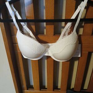 AUDEN SMOOTH LIGHT LIFT COMFORT WIRE DEMI COVERAGE BRA- WHITE SIZE 38DDD